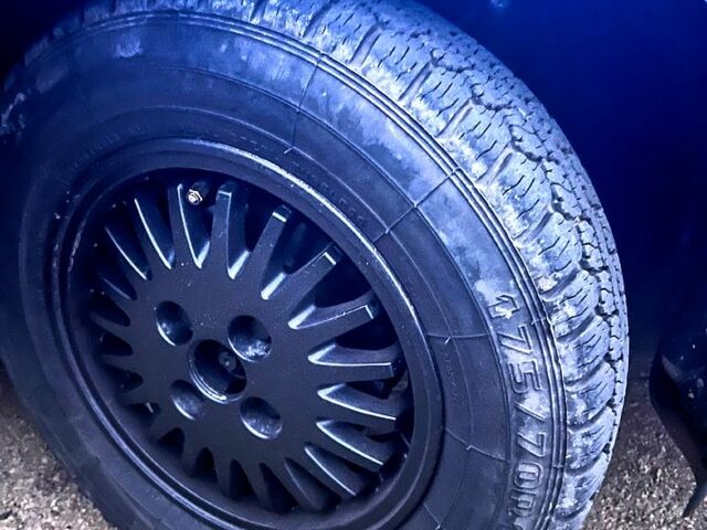 Синій Деу Ланос, об'ємом двигуна 1.4 л та пробігом 200 тис. км за 1999 $, фото 3 на Automoto.ua