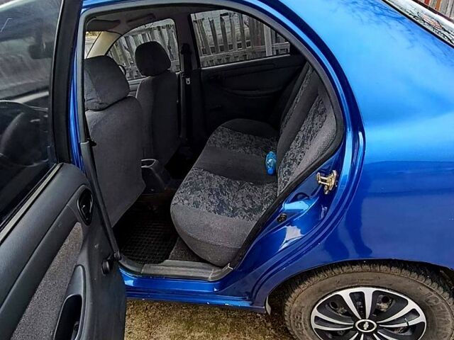 Синій Деу Ланос, об'ємом двигуна 1.5 л та пробігом 164 тис. км за 2500 $, фото 2 на Automoto.ua