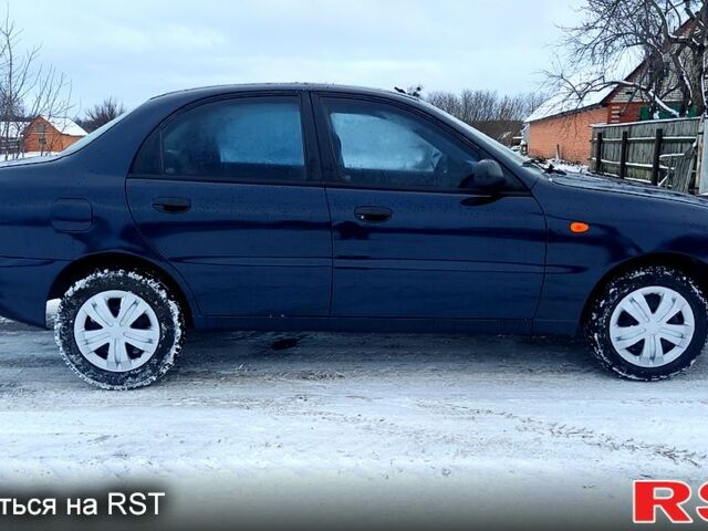 Синий Дэу Ланос, объемом двигателя 1.5 л и пробегом 200 тыс. км за 1999 $, фото 4 на Automoto.ua