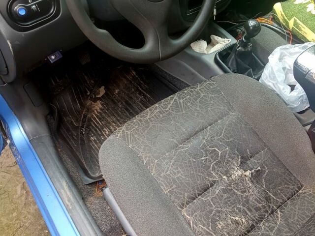 Дэу Ланос 2007 в Полонном на Automoto.ua Синий Дэу Ланос, объемом двигателя 1.5 л и пробегом 193 тыс. км за 1200 $, фото 4 на Automoto.ua