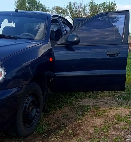 Деу Ланос 2007 у Козельце на Automoto.ua Синій Деу Ланос, об'ємом двигуна 1.6 л та пробігом 300 тис. км за 2300 $, фото 1 на Automoto.ua