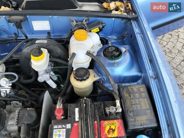 Синий Дэу Ланос, объемом двигателя 1.5 л и пробегом 165 тыс. км за 2999 $, фото 5 на Automoto.ua
