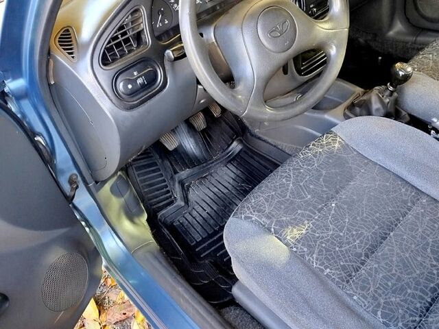 Синий Дэу Ланос, объемом двигателя 1.5 л и пробегом 195 тыс. км за 2400 $, фото 4 на Automoto.ua