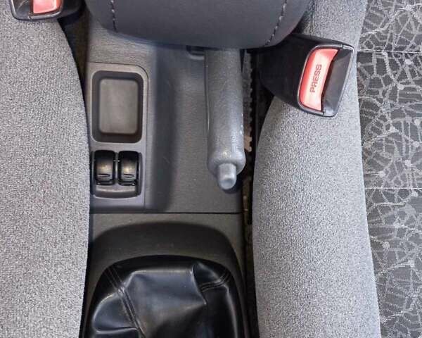 Дэу Ланос 2008 в Киеве на Automoto.ua Синий Дэу Ланос, объемом двигателя 1.5 л и пробегом 192 тыс. км за 2400 $, фото 22 на Automoto.ua