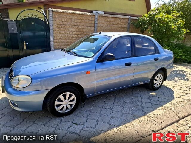 Синий Дэу Ланос, объемом двигателя 1.5 л и пробегом 155 тыс. км за 2600 $, фото 2 на Automoto.ua