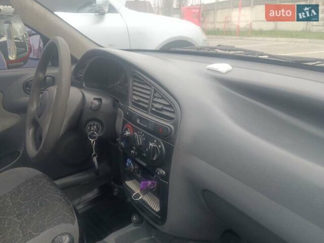 Синий Дэу Ланос, объемом двигателя 1.5 л и пробегом 100 тыс. км за 2750 $, фото 5 на Automoto.ua