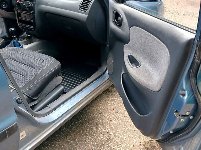 Деу Ланос 2008 у Харкові на Automoto.ua Синій Деу Ланос, об'ємом двигуна 1.5 л та пробігом 163 тис. км за 2450 $, фото 7 на Automoto.ua