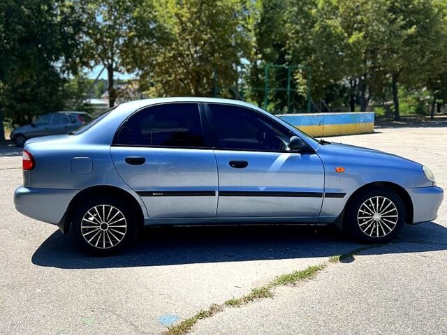 Синий Дэу Ланос, объемом двигателя 1.5 л и пробегом 280 тыс. км за 3200 $, фото 4 на Automoto.ua