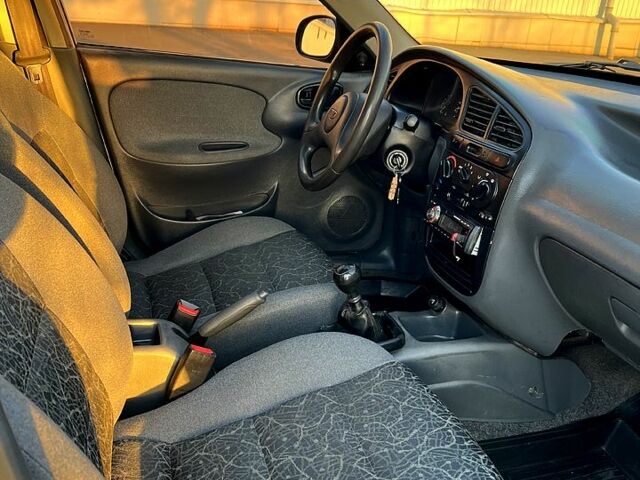 Синій Деу Ланос, об'ємом двигуна 1.4 л та пробігом 160 тис. км за 2700 $, фото 8 на Automoto.ua