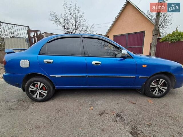 Синий Дэу Ланос, объемом двигателя 1.5 л и пробегом 360 тыс. км за 2250 $, фото 5 на Automoto.ua