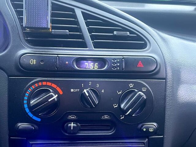 Синий Дэу Ланос, объемом двигателя 1.5 л и пробегом 155 тыс. км за 2800 $, фото 7 на Automoto.ua