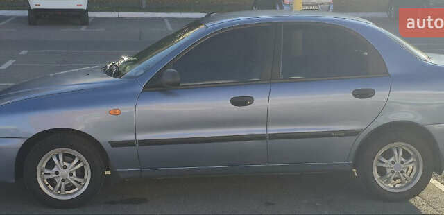 Синий Дэу Ланос, объемом двигателя 1.5 л и пробегом 318 тыс. км за 2700 $, фото 2 на Automoto.ua