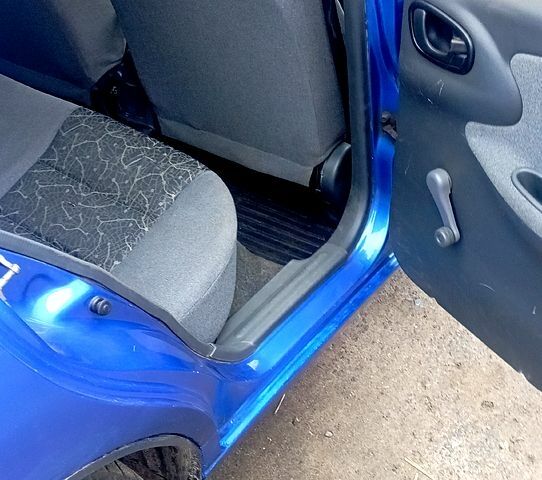 Синій Деу Ланос, об'ємом двигуна 1.4 л та пробігом 180 тис. км за 2950 $, фото 3 на Automoto.ua