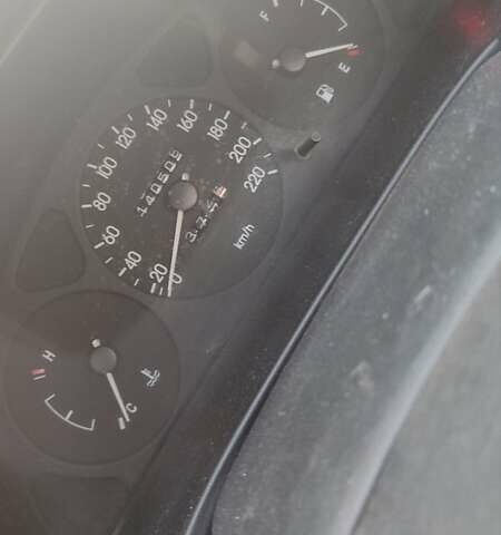 Синий Дэу Ланос, объемом двигателя 1.5 л и пробегом 140 тыс. км за 2000 $, фото 4 на Automoto.ua