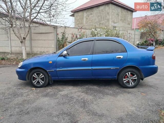 Синий Дэу Ланос, объемом двигателя 1.5 л и пробегом 360 тыс. км за 2250 $, фото 1 на Automoto.ua
