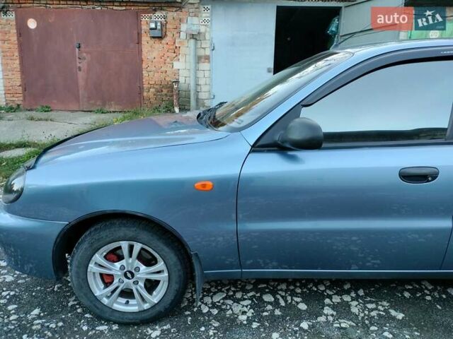 Синий Дэу Ланос, объемом двигателя 1.6 л и пробегом 227 тыс. км за 3300 $, фото 6 на Automoto.ua