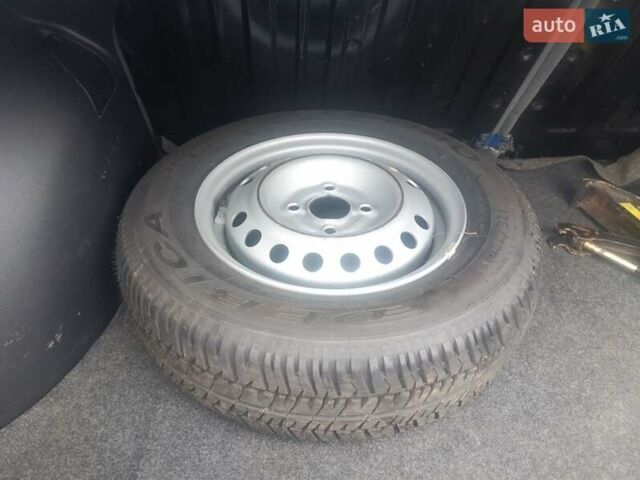 Синий Дэу Ланос, объемом двигателя 1.5 л и пробегом 100 тыс. км за 2750 $, фото 7 на Automoto.ua