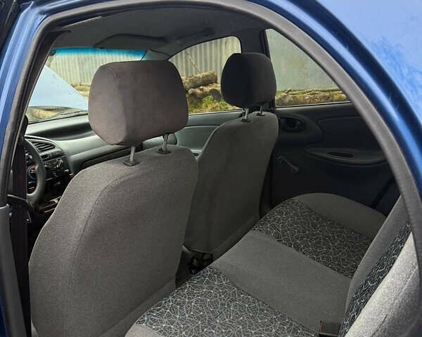 Синий Дэу Ланос, объемом двигателя 1.5 л и пробегом 30 тыс. км за 2300 $, фото 2 на Automoto.ua