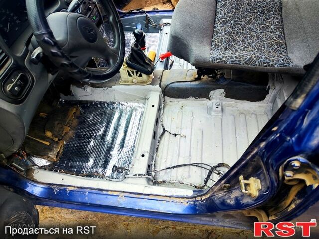 Синий Дэу Ланос, объемом двигателя 15 л и пробегом 0 тыс. км за 2200 $, фото 1 на Automoto.ua