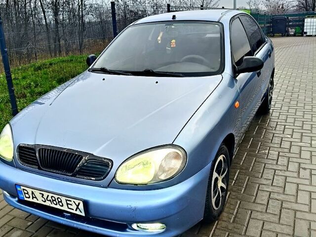 Синий Дэу Ланос, объемом двигателя 1.5 л и пробегом 201 тыс. км за 2300 $, фото 4 на Automoto.ua