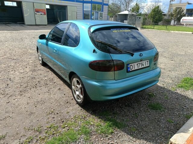 Зеленый Дэу Ланос, объемом двигателя 1.5 л и пробегом 230 тыс. км за 2200 $, фото 3 на Automoto.ua