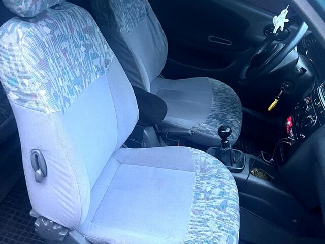 Зелений Деу Ланос, об'ємом двигуна 1.5 л та пробігом 230 тис. км за 3150 $, фото 6 на Automoto.ua