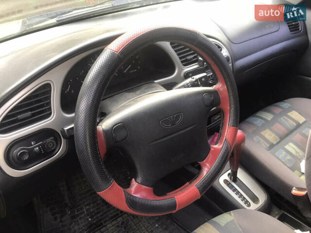 Зеленый Дэу Ланос, объемом двигателя 1.6 л и пробегом 206 тыс. км за 2750 $, фото 2 на Automoto.ua