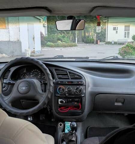 Зеленый Дэу Ланос, объемом двигателя 1.5 л и пробегом 360 тыс. км за 1600 $, фото 3 на Automoto.ua