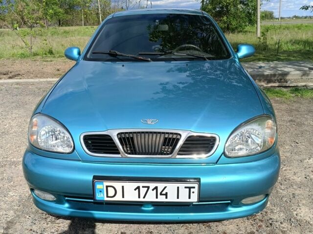 Зеленый Дэу Ланос, объемом двигателя 1.5 л и пробегом 230 тыс. км за 2200 $, фото 1 на Automoto.ua