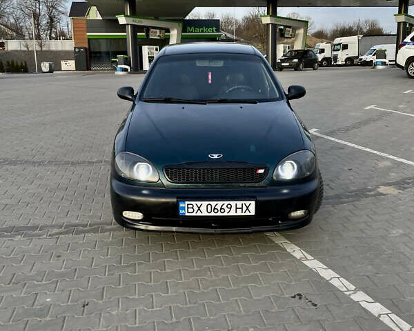 Зеленый Дэу Ланос, объемом двигателя 1.5 л и пробегом 335 тыс. км за 1900 $, фото 1 на Automoto.ua