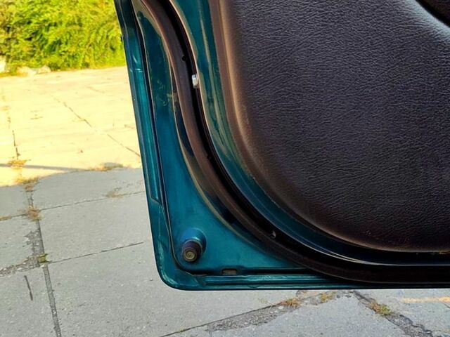 Зеленый Дэу Ланос, объемом двигателя 1.6 л и пробегом 193 тыс. км за 2500 $, фото 3 на Automoto.ua