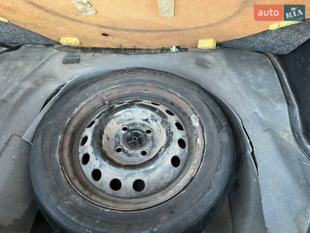 Зелений Деу Ланос, об'ємом двигуна 1.6 л та пробігом 175 тис. км за 2199 $, фото 25 на Automoto.ua