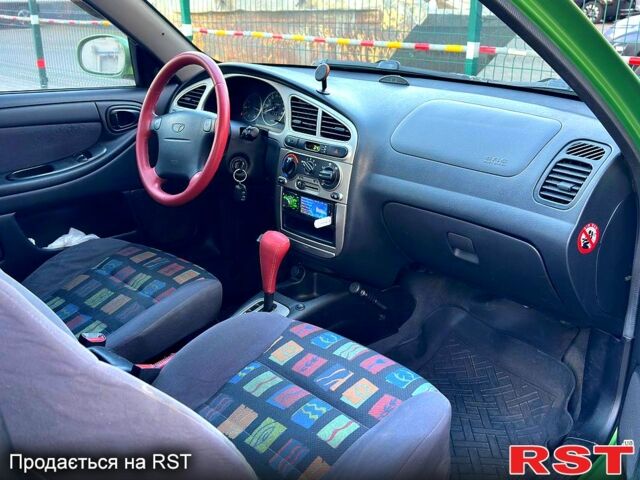 Зеленый Дэу Ланос, объемом двигателя 1.6 л и пробегом 175 тыс. км за 2099 $, фото 9 на Automoto.ua
