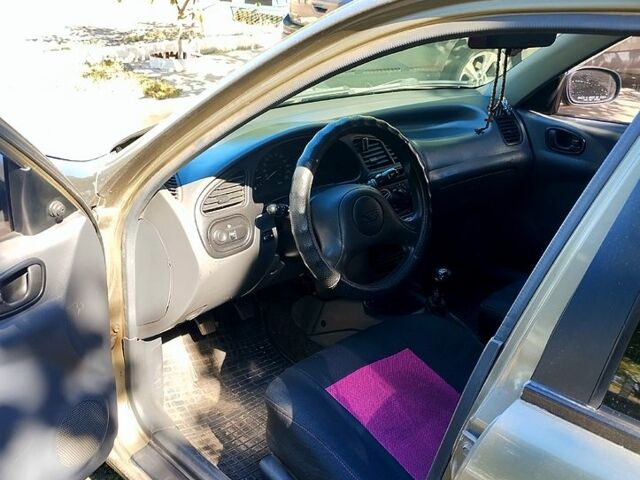 Деу Ланос 2007 у Первомайськ на Automoto.ua Зелений Деу Ланос, об'ємом двигуна 1.5 л та пробігом 283 тис. км за 2650 $, фото 7 на Automoto.ua