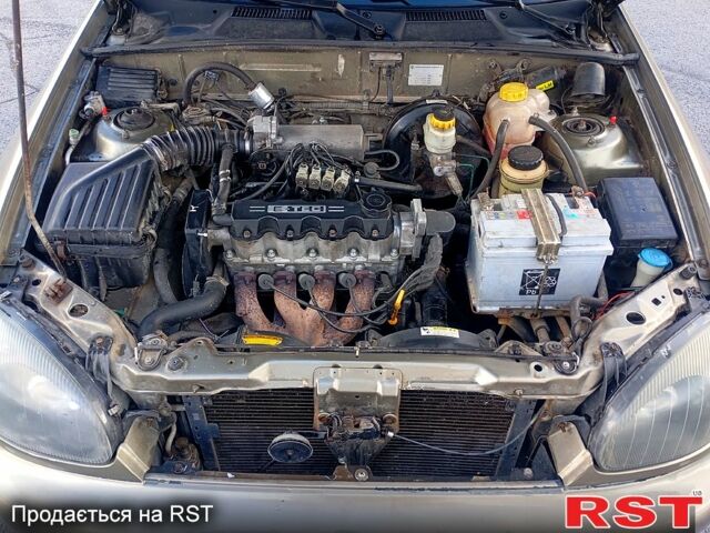 Дэу Ланос 2007 в Львове на Automoto.ua Зеленый Дэу Ланос, объемом двигателя 1.5 л и пробегом 278 тыс. км за 1800 $, фото 8 на Automoto.ua