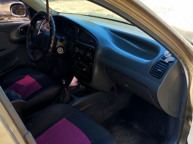 Деу Ланос 2007 у Первомайськ на Automoto.ua Зелений Деу Ланос, об'ємом двигуна 1.5 л та пробігом 283 тис. км за 2650 $, фото 6 на Automoto.ua