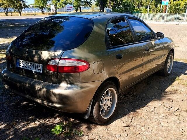Деу Ланос 2007 у Первомайськ на Automoto.ua Зелений Деу Ланос, об'ємом двигуна 1.5 л та пробігом 283 тис. км за 2650 $, фото 4 на Automoto.ua