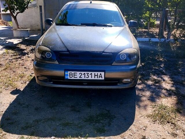 Деу Ланос 2007 у Первомайськ на Automoto.ua Зелений Деу Ланос, об'ємом двигуна 1.5 л та пробігом 283 тис. км за 2650 $, фото 3 на Automoto.ua