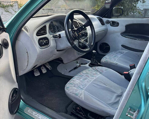 Зеленый Дэу Ланос, объемом двигателя 2 л и пробегом 220 тыс. км за 2900 $, фото 4 на Automoto.ua