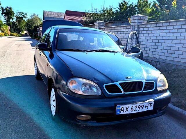 Зеленый Дэу Ланос, объемом двигателя 1.5 л и пробегом 200 тыс. км за 999 $, фото 1 на Automoto.ua