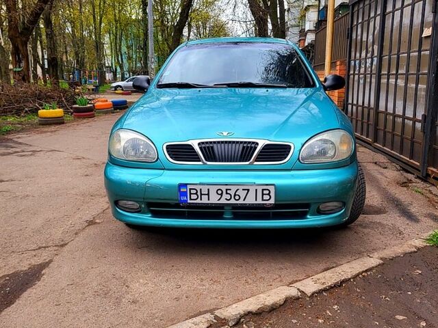 Зеленый Дэу Ланос, объемом двигателя 1.5 л и пробегом 350 тыс. км за 2700 $, фото 1 на Automoto.ua