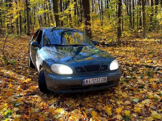 Зеленый Дэу Ланос, объемом двигателя 1.5 л и пробегом 100 тыс. км за 3000 $, фото 1 на Automoto.ua