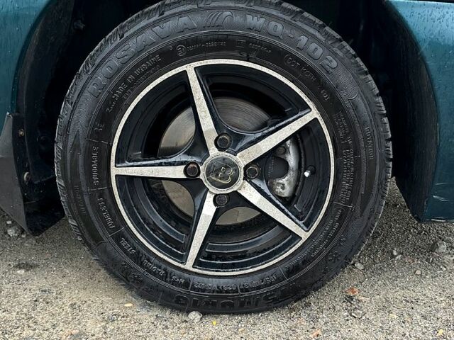 Дэу Ланос 1998 в Днепре (Днепропетровске) на Automoto.ua Зеленый Дэу Ланос, объемом двигателя 1.5 л и пробегом 0 тыс. км за 1650 $, фото 1 на Automoto.ua