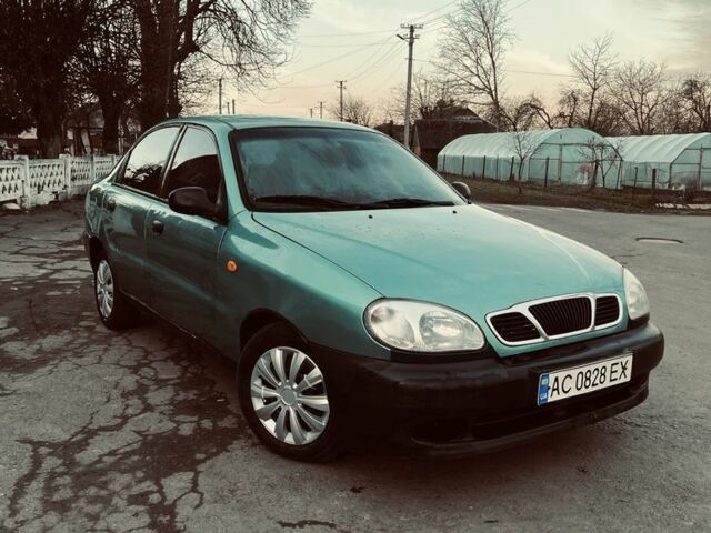 Зеленый Дэу Ланос, объемом двигателя 1.5 л и пробегом 300 тыс. км за 1100 $, фото 2 на Automoto.ua