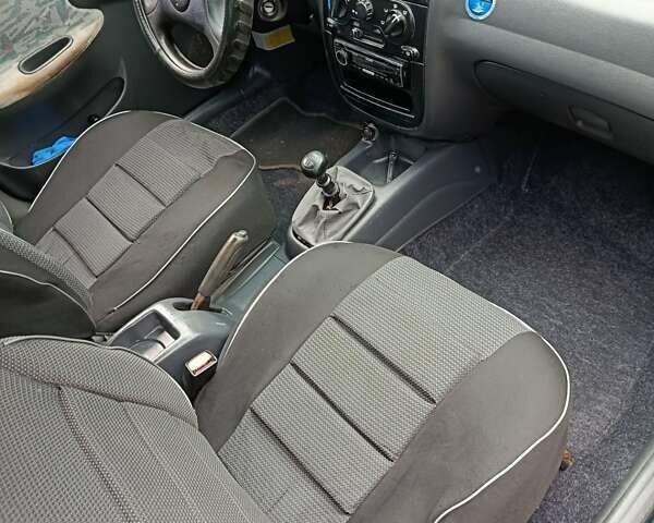 Зелений Деу Ланос, об'ємом двигуна 1.5 л та пробігом 390 тис. км за 2000 $, фото 4 на Automoto.ua