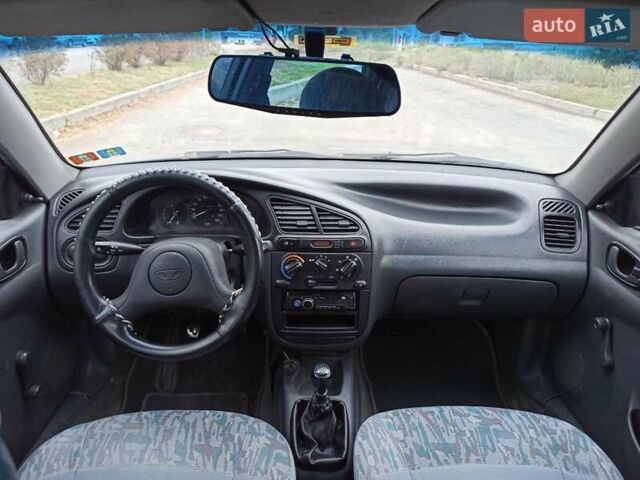 Зеленый Дэу Ланос, объемом двигателя 1.5 л и пробегом 280 тыс. км за 1400 $, фото 2 на Automoto.ua