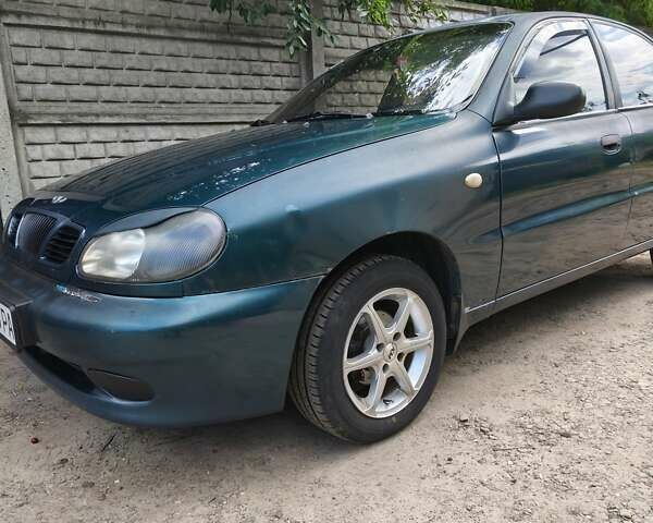 Зелений Деу Ланос, об'ємом двигуна 1.5 л та пробігом 379 тис. км за 2200 $, фото 1 на Automoto.ua