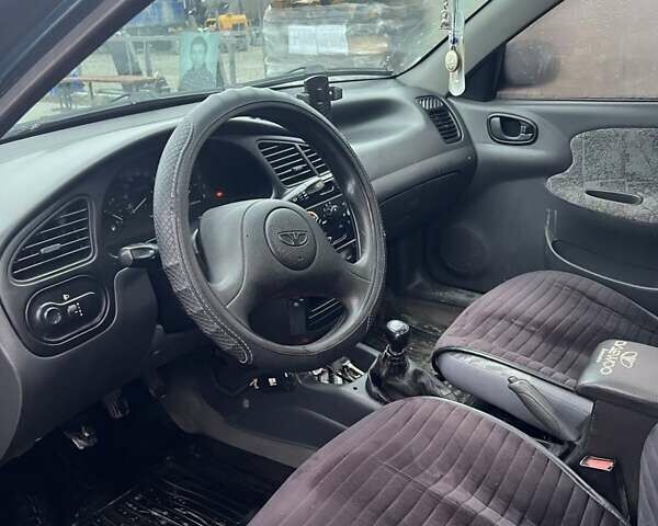 Зеленый Дэу Ланос, объемом двигателя 1.6 л и пробегом 292 тыс. км за 2400 $, фото 6 на Automoto.ua