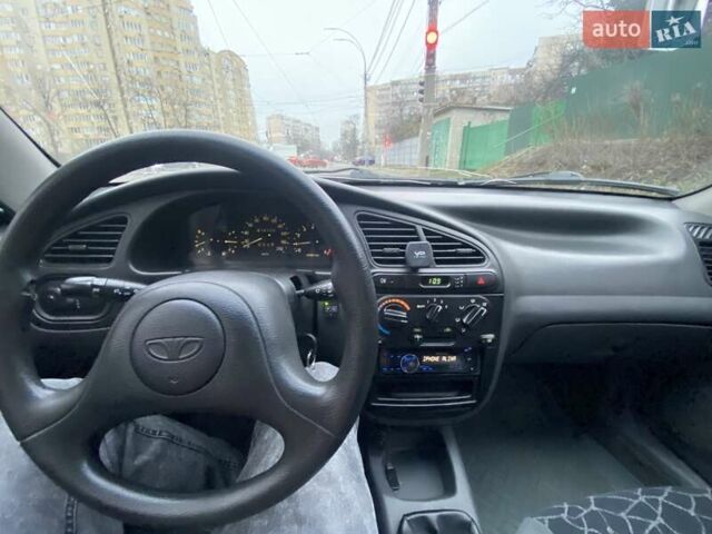 Зеленый Дэу Ланос, объемом двигателя 1.5 л и пробегом 218 тыс. км за 2500 $, фото 5 на Automoto.ua