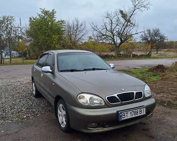 Дэу Ланос 2002 в Высокополье на Automoto.ua Зеленый Дэу Ланос, объемом двигателя 1.5 л и пробегом 170 тыс. км за 2700 $, фото 10 на Automoto.ua